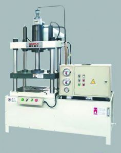 連(lian)體液壓(ya)機